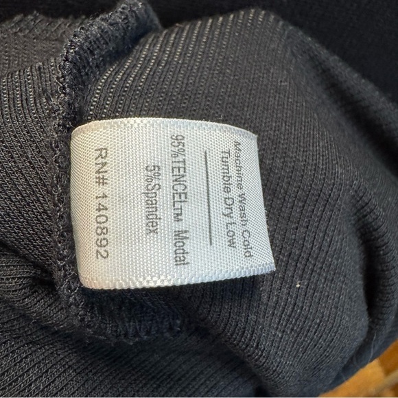 Marine Layer Women's Black Lexi Rib Twist Front Short Sleeve T-Shirt Top Size M - Picture 5 of 8